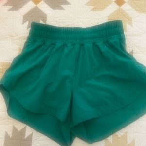 Lululemon Track That HR Short 3” Sz 8